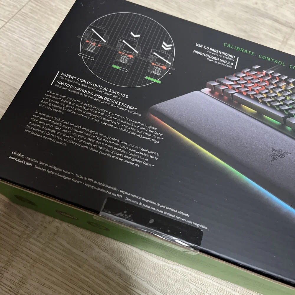 Razer Huntsman V2 Analog Gaming Keyboard‎ Optical Switches Black